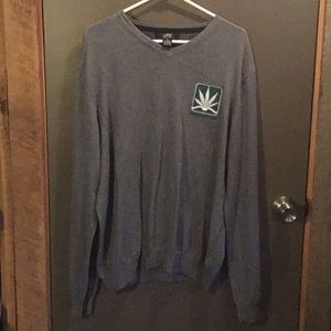 Weed/Marijuana XL V-Neck Sweatshirt Foxcroft